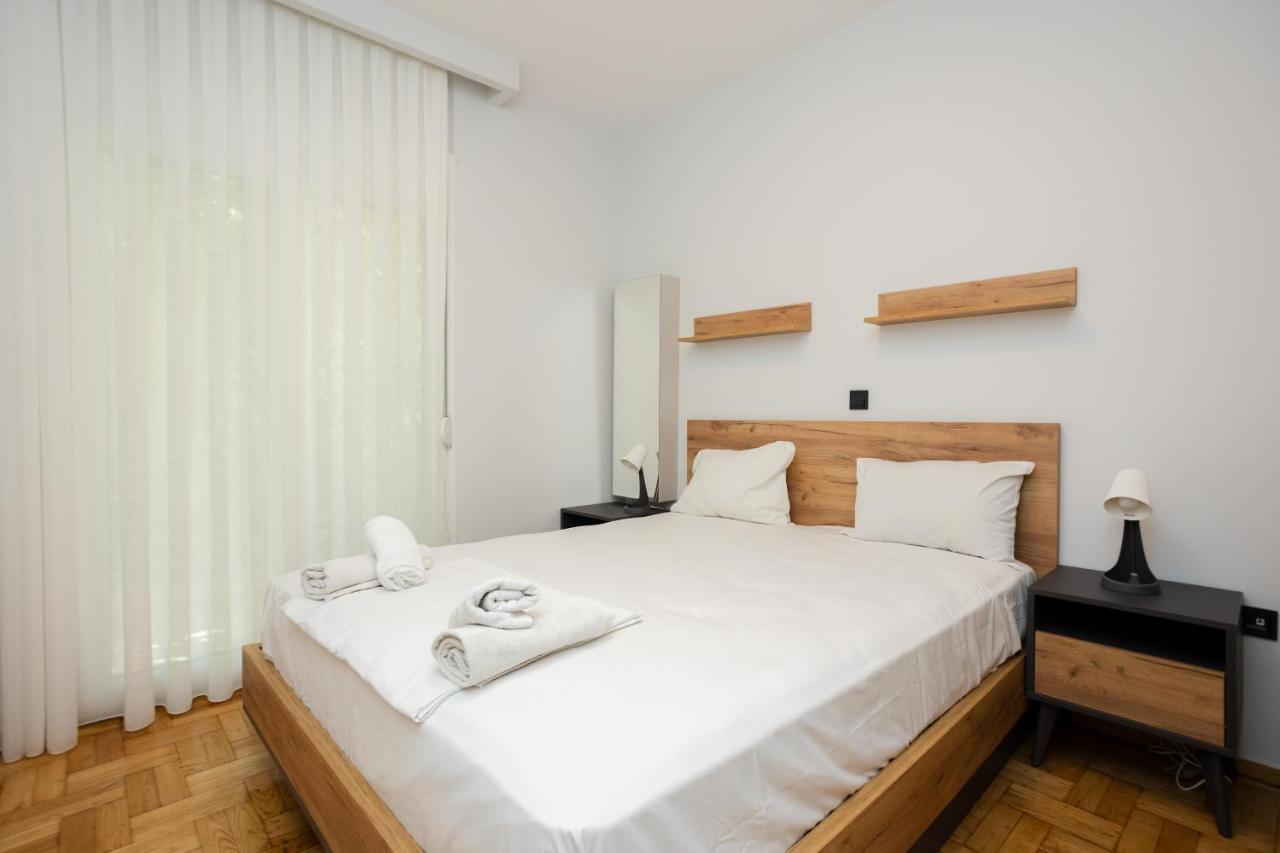 Elegance Apartment 2 Bedroom Suites Thessaloniki Exterior photo